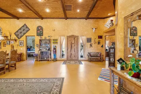 Entry Way - 129 Emilia Ln, Fallbrook, CA 92028 photo 1 of 1