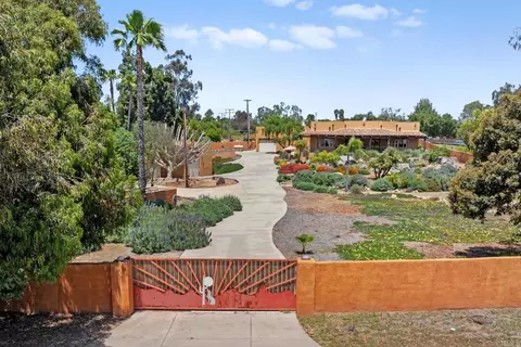 Exterior - 129 Emilia Ln, Fallbrook, CA 92028 photo 6 of 20