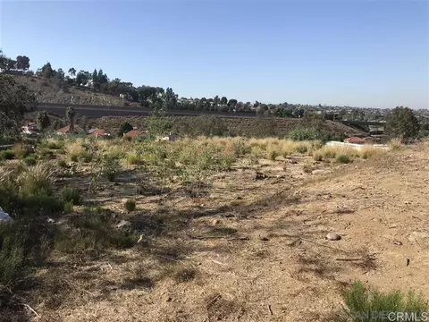 8876 Leigh Ave, Spring Valley, CA 91977