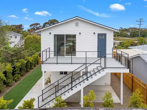 2501 Davis Ave, Carlsbad, CA 92008