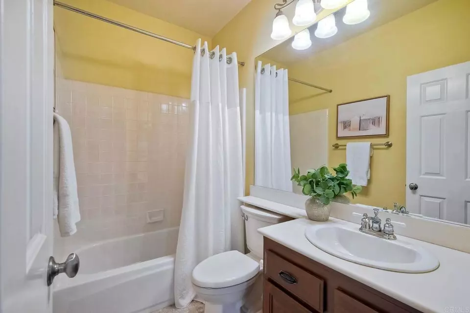Bath - 4956 Lamia Way, Oceanside, CA 92056 photo 3 of 3