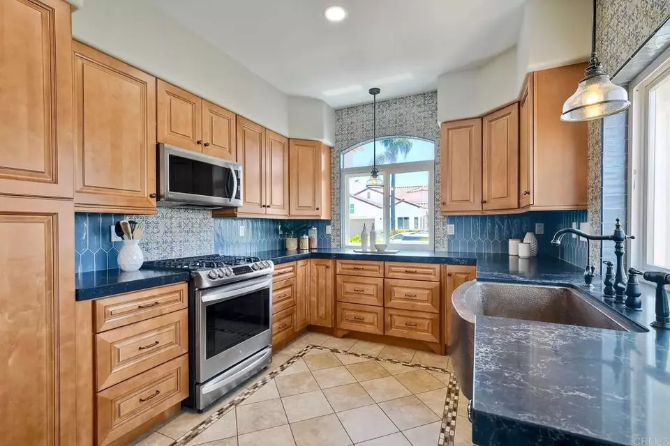 Kitchen - 4956 Lamia Way, Oceanside, CA 92056 photo 3 of 4