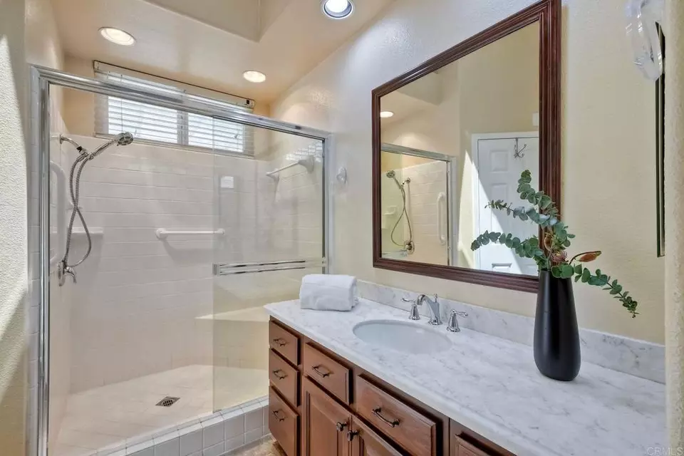 Bath - 4956 Lamia Way, Oceanside, CA 92056 photo 1 of 3