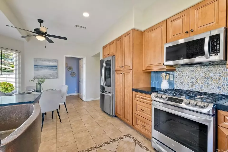 Kitchen - 4956 Lamia Way, Oceanside, CA 92056 photo 4 of 4