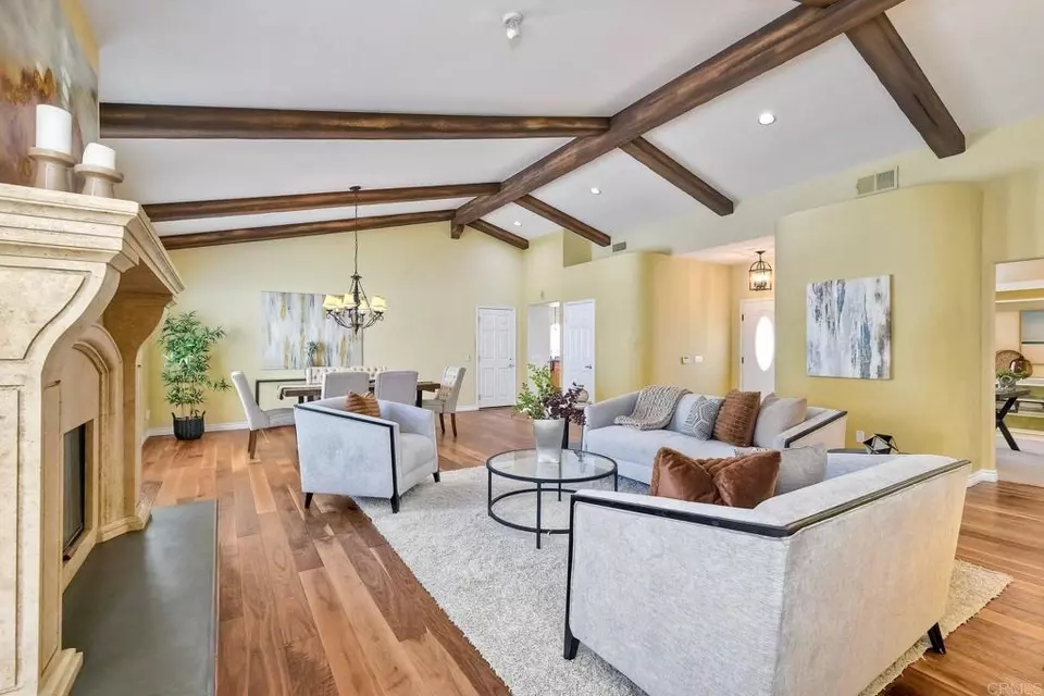 Living - 4956 Lamia Way, Oceanside, CA 92056 photo 2 of 3