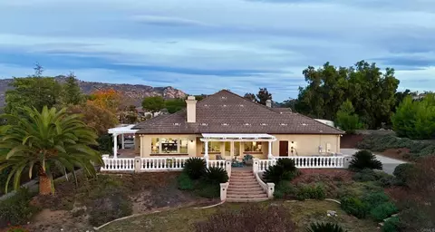 3017 Rue Montreux, Escondido, CA 92026