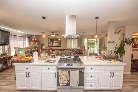 1010 Bobier Dr E #12, Vista, CA 92084 photo 41