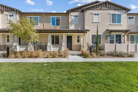 39381 Corvina Ln, Temecula, CA 92591