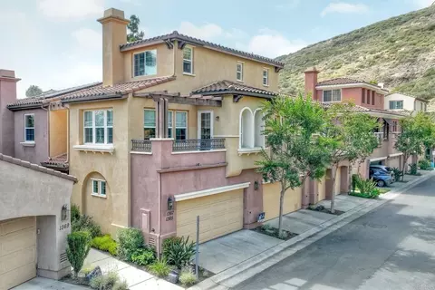 1367 Sky Rdg, San Marcos, CA 92078