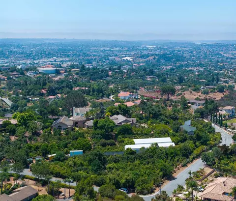 View/Area - 2081 Elevado Rd, Vista, CA 92084 photo 8 of 9