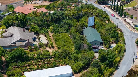 View/Area - 2081 Elevado Rd, Vista, CA 92084 photo 7 of 9