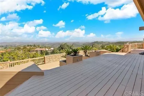 Exterior - 2081 Elevado Rd, Vista, CA 92084 photo 12 of 19