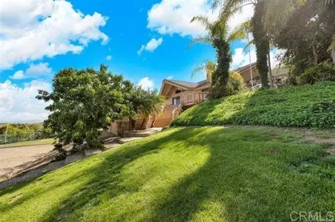 Exterior - 2081 Elevado Rd, Vista, CA 92084 photo 6 of 19