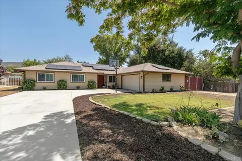 24146 Majella Dr, Ramona, CA 92065 photo 1