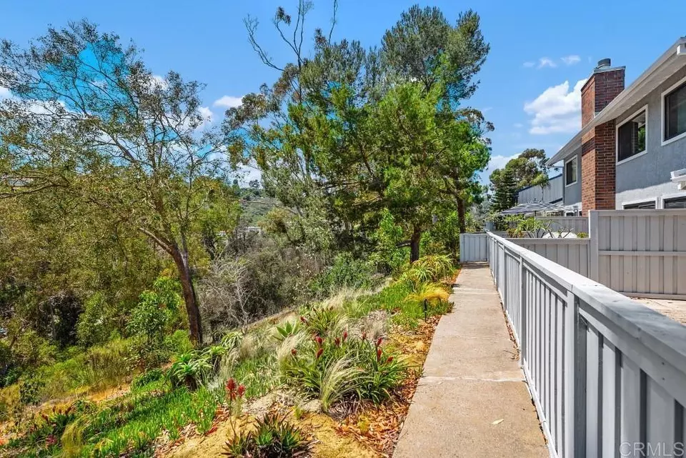 Exterior - 8004 Caminito Gianna, La Jolla, CA 92037 photo 9 of 12