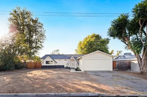 11233 Mountain Ave, Riverside, CA 92505