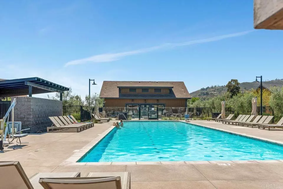 Exterior - 2051 Julie Dawn Pl, Escondido, CA 92026 photo 7 of 12