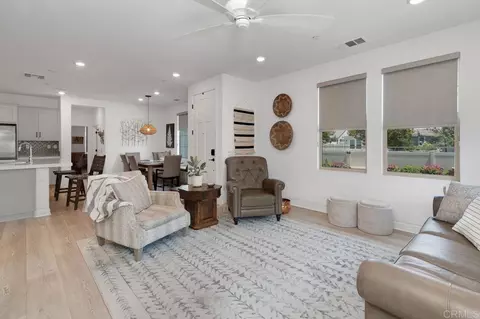 Living - 2051 Julie Dawn Pl, Escondido, CA 92026 photo 1 of 2