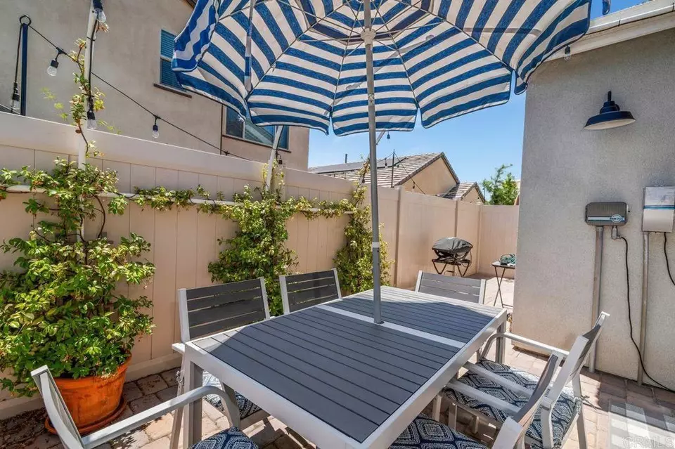 Exterior - 2051 Julie Dawn Pl, Escondido, CA 92026 photo 4 of 12