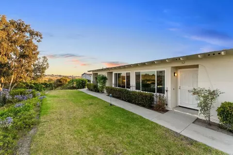 3839 Vista Campana S #32, Oceanside, CA 92057