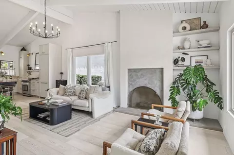 4352 Loma Riviera Ct, San Diego, CA 92110