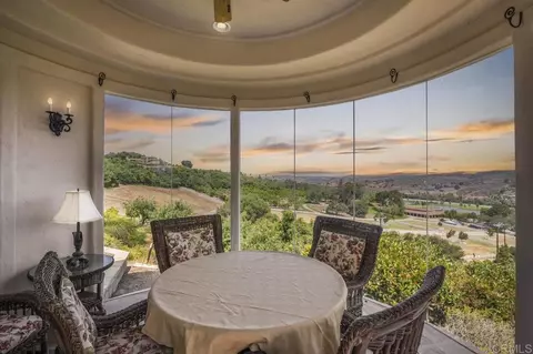 30002 Via Maria Elena, Bonsall, CA 92003