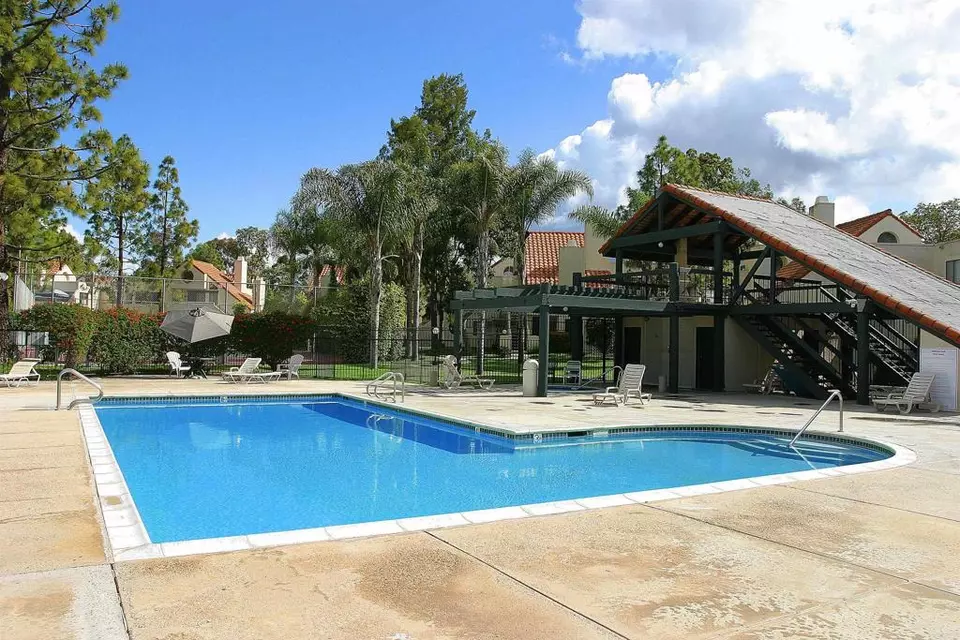 Exterior - 359 N Melrose Dr #G, Vista, CA 92083 photo 5 of 5