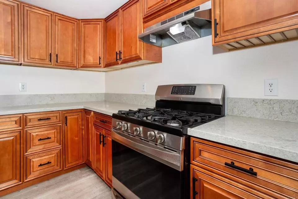Kitchen - 359 N Melrose Dr #G, Vista, CA 92083 photo 3 of 4