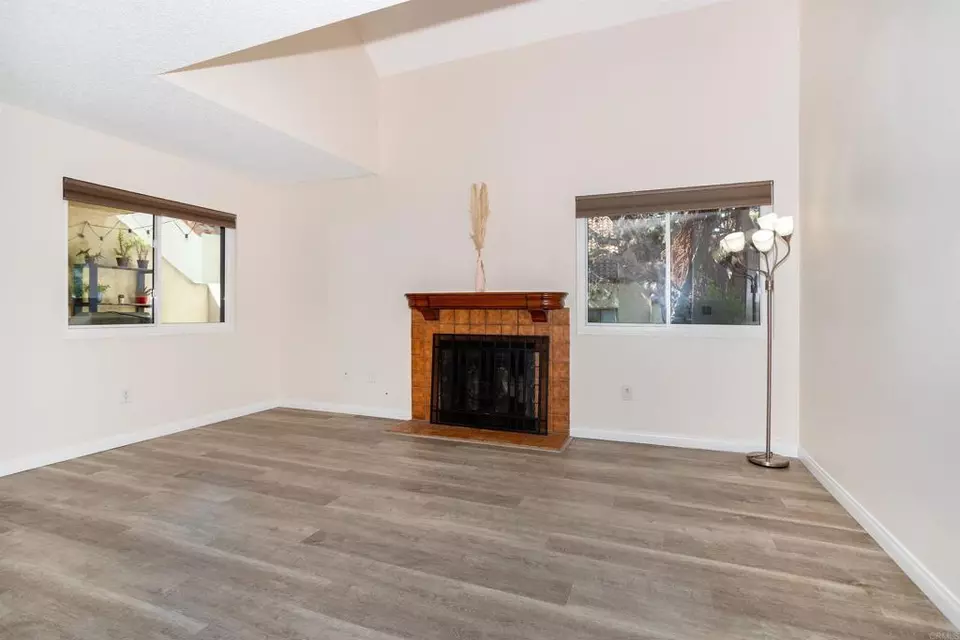 Living - 359 N Melrose Dr #G, Vista, CA 92083 photo 2 of 4