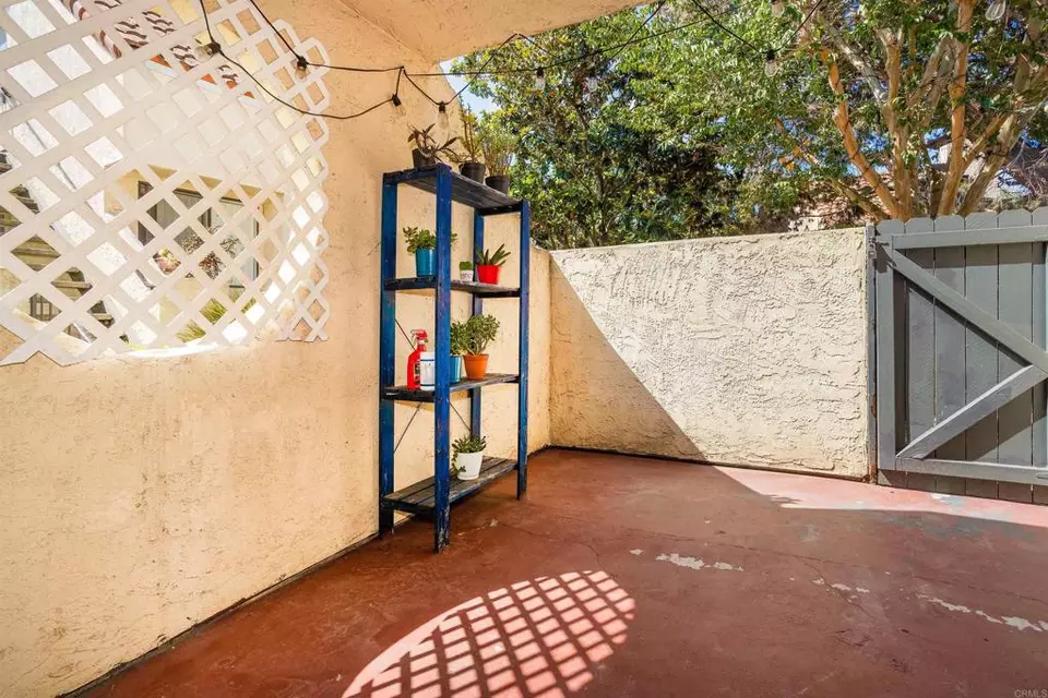 Exterior - 359 N Melrose Dr #G, Vista, CA 92083 photo 2 of 5