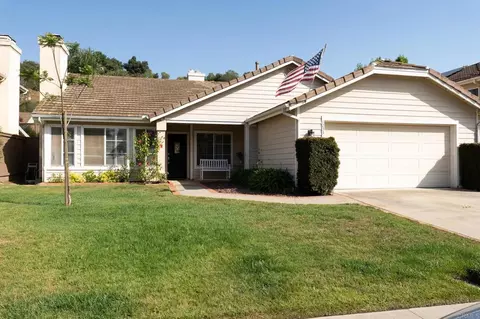 1233 Rocky Point Way, Escondido, CA 92026