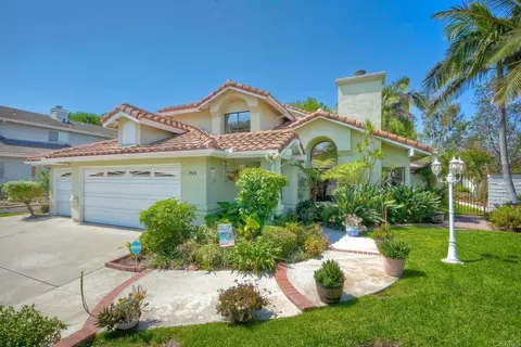 904 Robinwood Dr, Oceanside, CA 92056