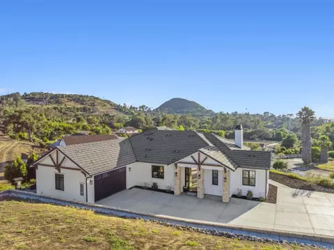 662 Lower Springs Rd, Fallbrook, CA 92028
