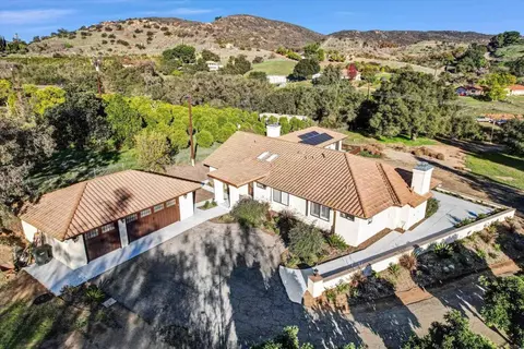 33140 Lilac Rd, Valley Center, CA 92082