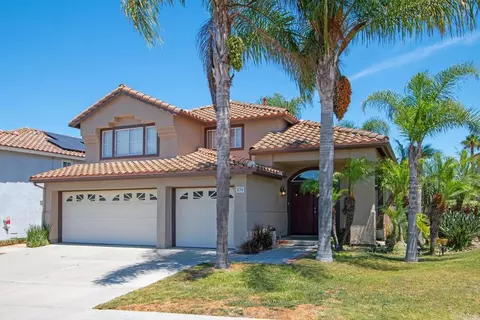 838 Mosaic Cir, Oceanside, CA 92057