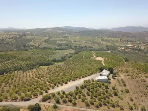9389 Covey Ln, Valley Center, CA 92082