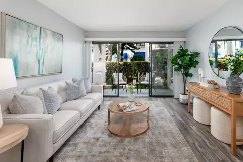 8308 Regents Rd #1H, San Diego, CA 92122