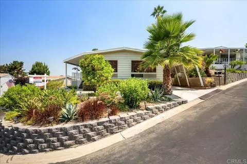 2130 Sunset Dr #SPC 21, Vista, CA 92081