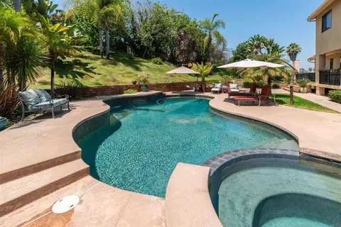 6541 Vispera Pl, Carlsbad, CA 92009
