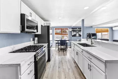 3030 Oceanside Blvd #61, Oceanside, CA 92054