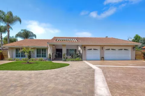 2816 Cebu Ct, Carlsbad, CA 92009