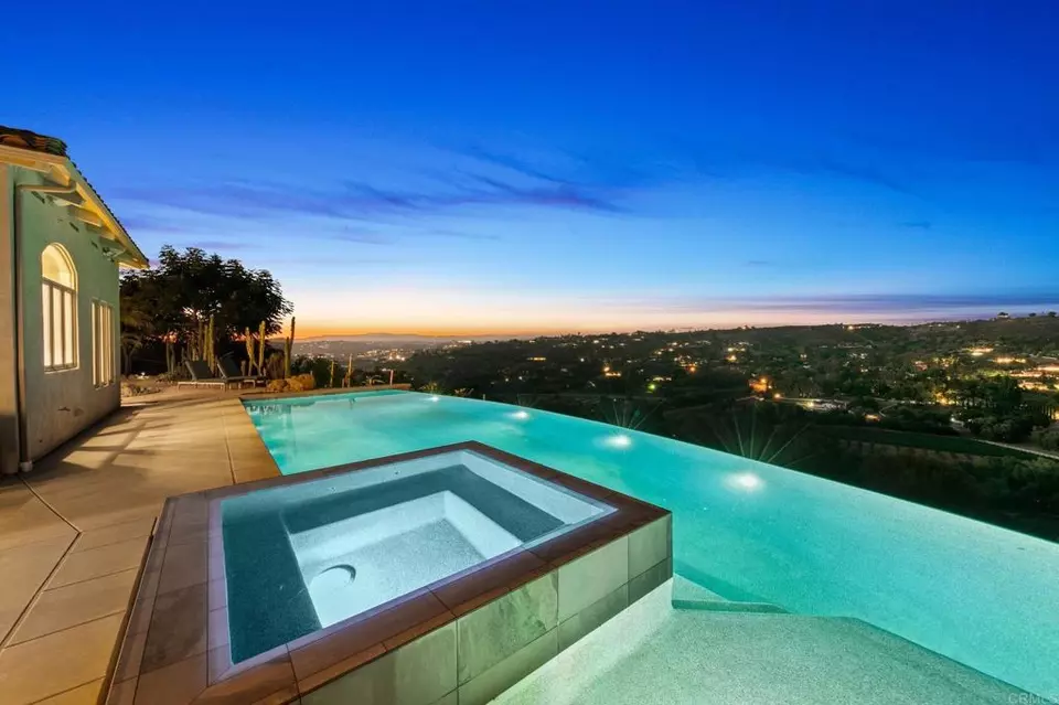 Exterior - 30330 Via Maria Elena, Bonsall, CA 92003 photo 10 of 13