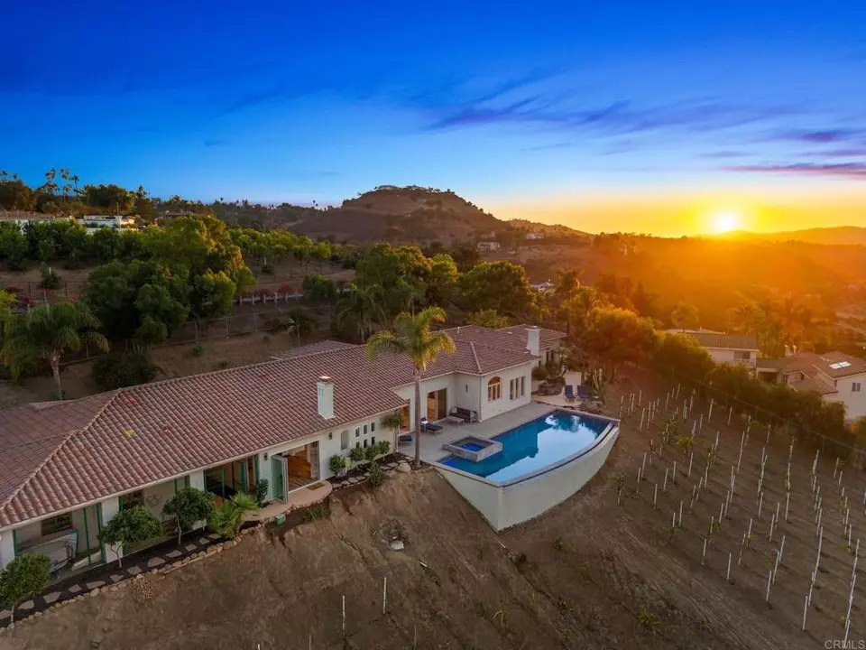 View/Area - 30330 Via Maria Elena, Bonsall, CA 92003 photo 8 of 11