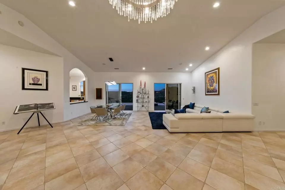 Living - 30330 Via Maria Elena, Bonsall, CA 92003 photo 3 of 9