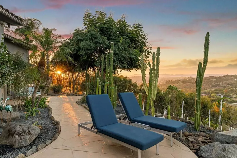 Exterior - 30330 Via Maria Elena, Bonsall, CA 92003 photo 4 of 13