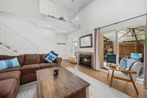 368 Hemlock Ave, Carlsbad, CA 92008