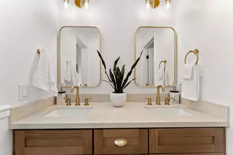 Bath - 1264 San Elijo Rd N, San Marcos, CA 92078 photo 1 of 5