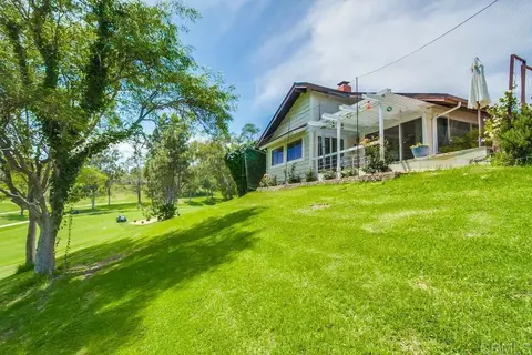 1129 La Casa Dr, San Marcos, CA 92078