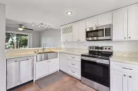 140 El Norte Pkwy #44, Escondido, CA 92026