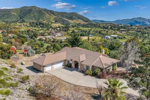 View/Area - 40487 Rock Mountain Dr, Fallbrook, CA 92028 photo 1 of 8